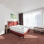 Excelsior Hauptbahnhof 4*