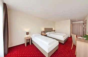 Excelsior Hauptbahnhof 4*