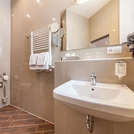 Excelsior Hauptbahnhof מלון דורטמונד