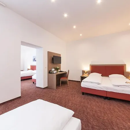 فندق Excelsior Hauptbahnhof 4*