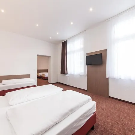Excelsior Hauptbahnhof 4*