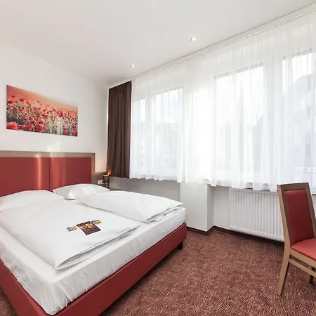 Excelsior Hauptbahnhof 4*