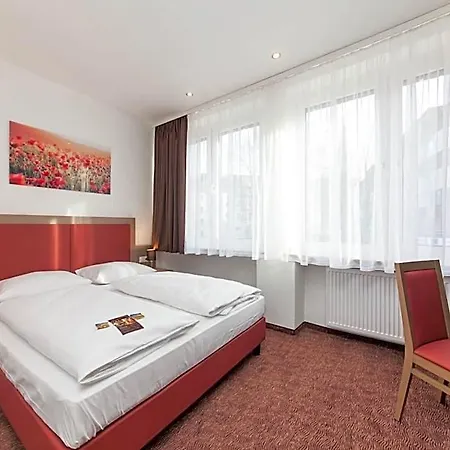 Excelsior Hauptbahnhof 4*