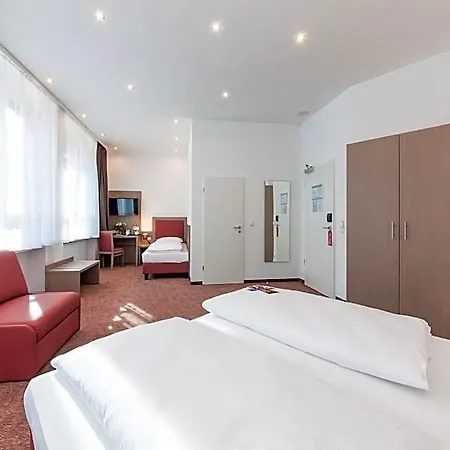 Excelsior Hauptbahnhof 4*