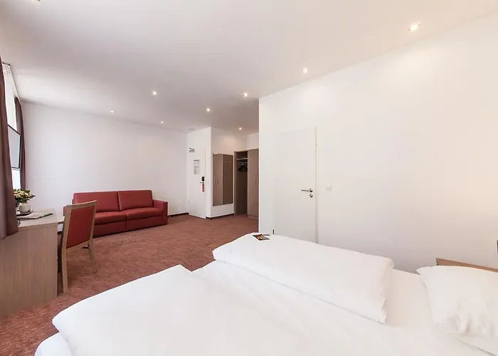 Hotel Excelsior Hauptbahnhof 4*