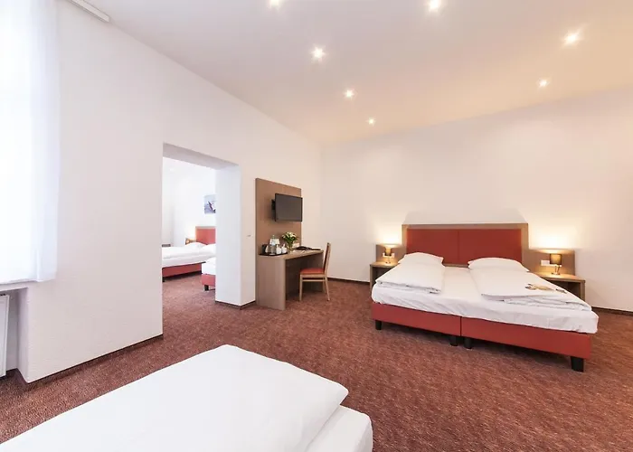 Отель Excelsior Hauptbahnhof 4*