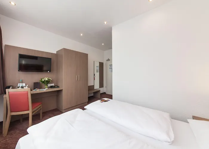 Excelsior Hauptbahnhof 4*