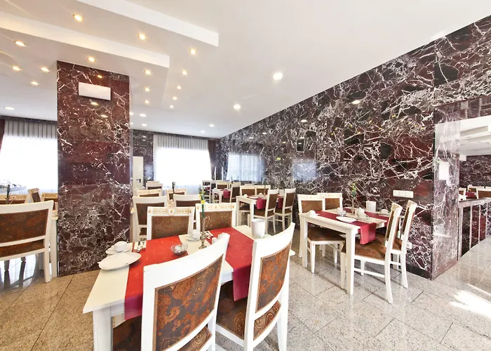 Excelsior Hauptbahnhof 4*